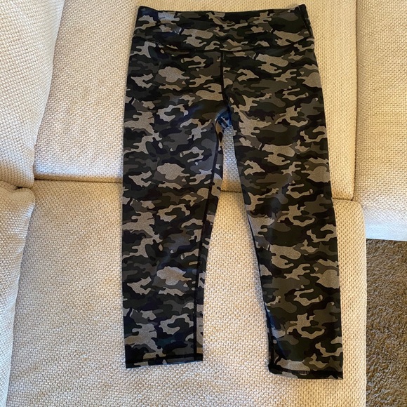 Camo Leggings - Picture 1 of 1